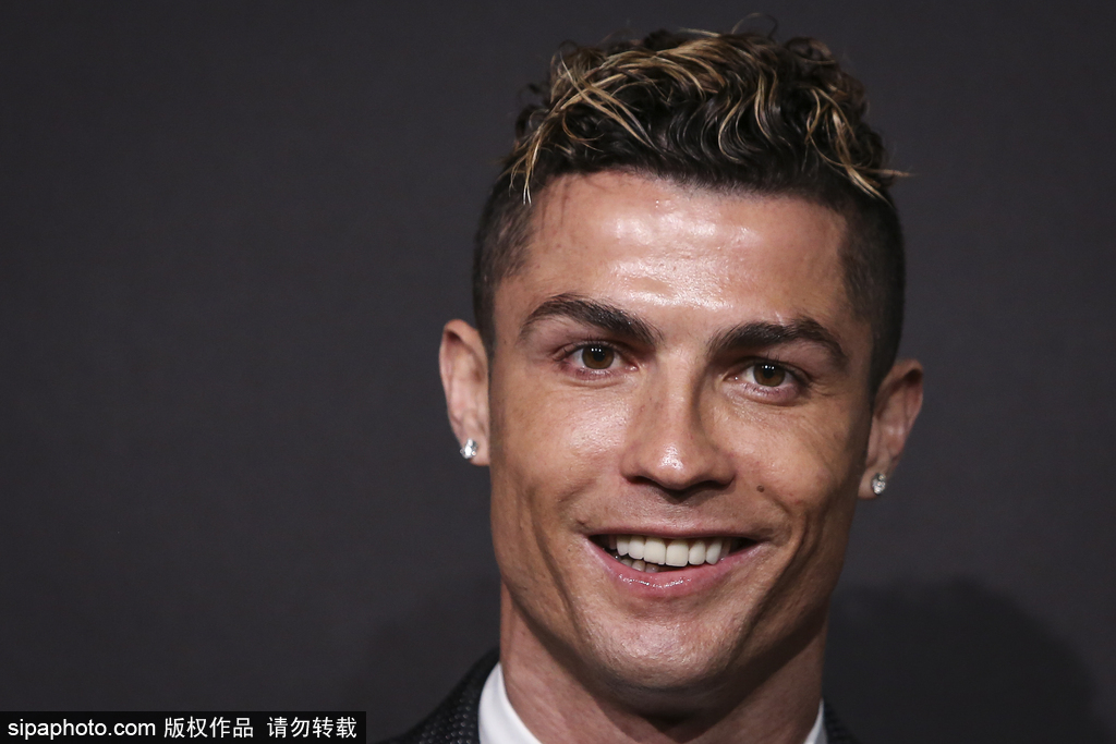 他不仅在中 他不仅在中