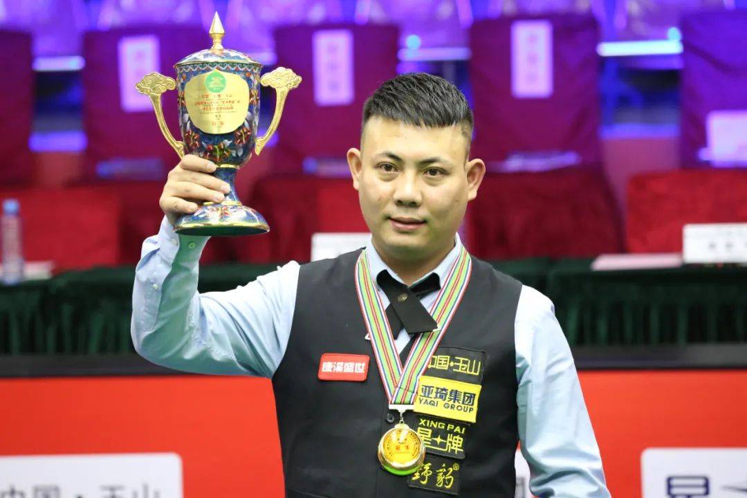 权掌握在了 权掌握在了